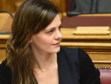 Αχτσιόγλου: Τριήμερες διαδικασίες για την προστασία δικαιωμάτων των εργαζόμενων μεταναστών